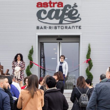 Riapre l'Astra Cafè con una nuova gestione